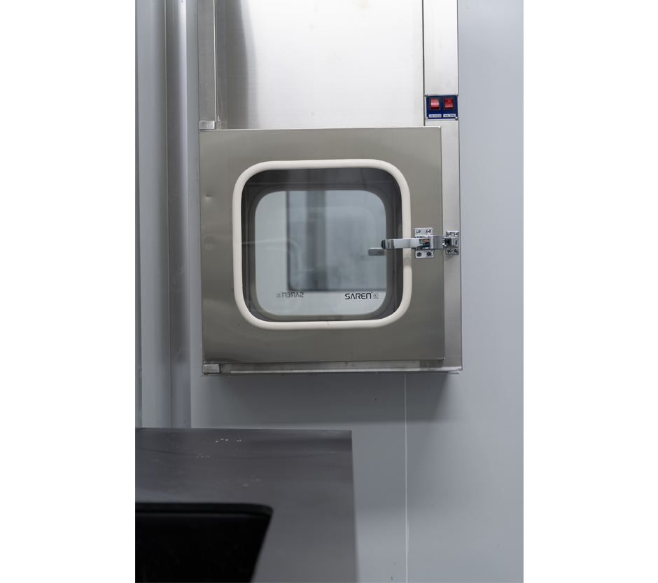 SAREN品牌传递窗